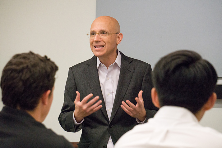 CEO Jonathan Cohen ’87 speaks to students as part of the finance breakfast series.