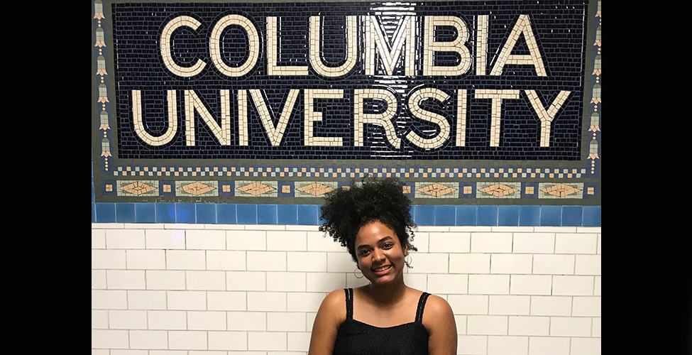 Viangely Asencio poses in front of the Columbia University