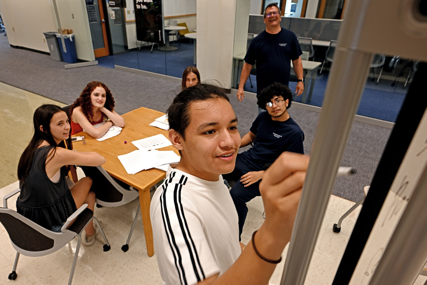 High school students participate in a Summer @ Conn session